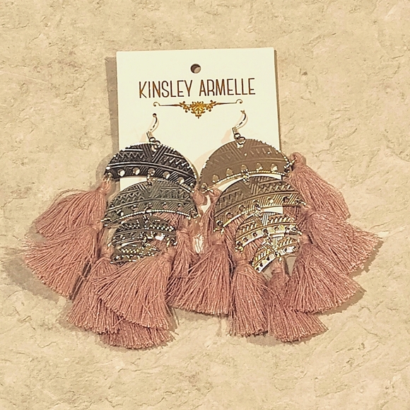 NWT KINSLEY ARMELLE XIMENA COLLECTION SILVER ENGRAVED LAYERED DANGLING EARRINGS - Picture 4 of 9